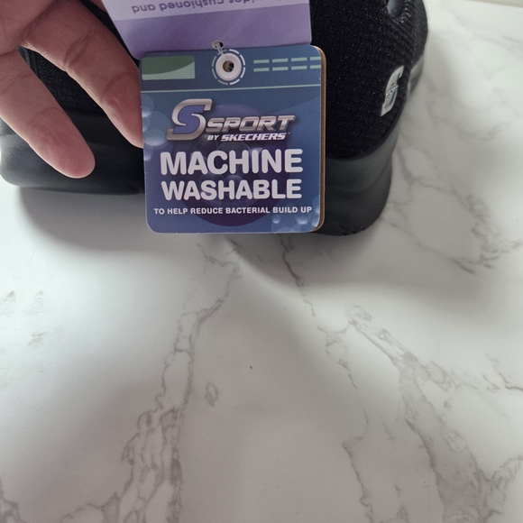 Skechers Women's Black Sneakers - Picture 3 of 8